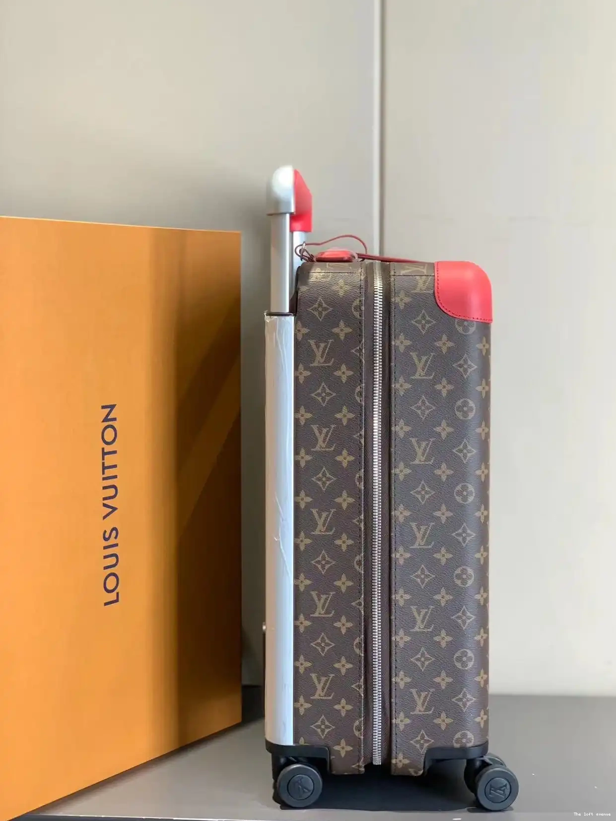 CUSTOM MACASSAR 37L HORIZON 55 CABIN CANVAS SUITCASE 0517